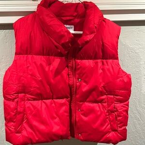 Old Navy Puffer vest, like new!  Only worn 1x